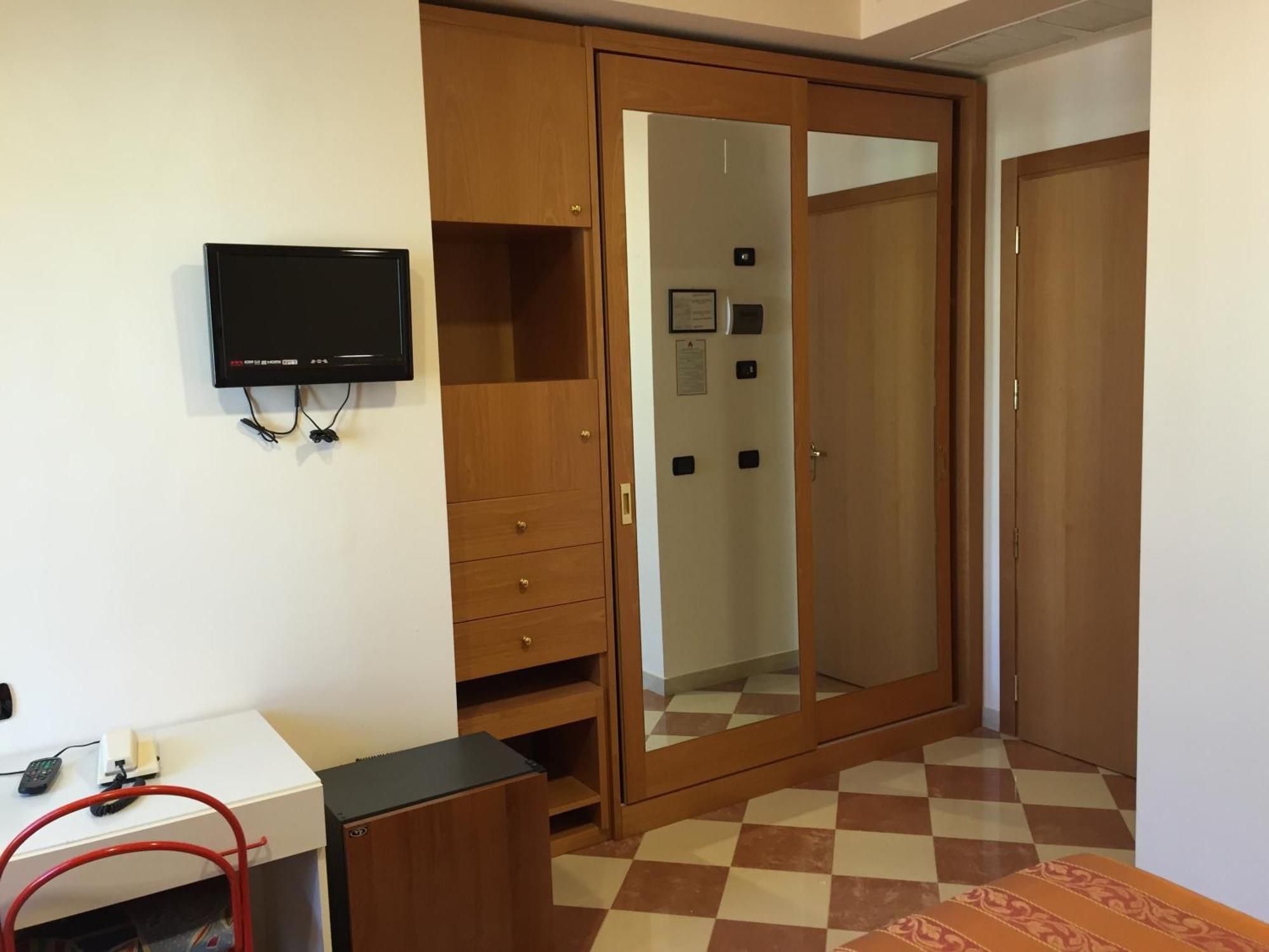 Hotel Fiorella Senigallia Bilik gambar