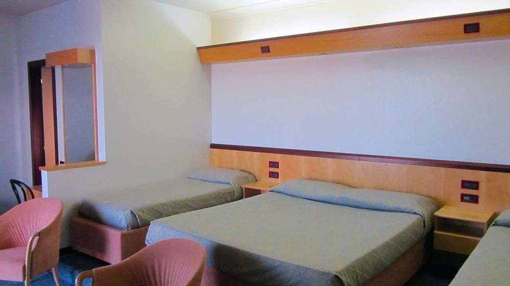 Hotel Fiorella Senigallia Luaran gambar