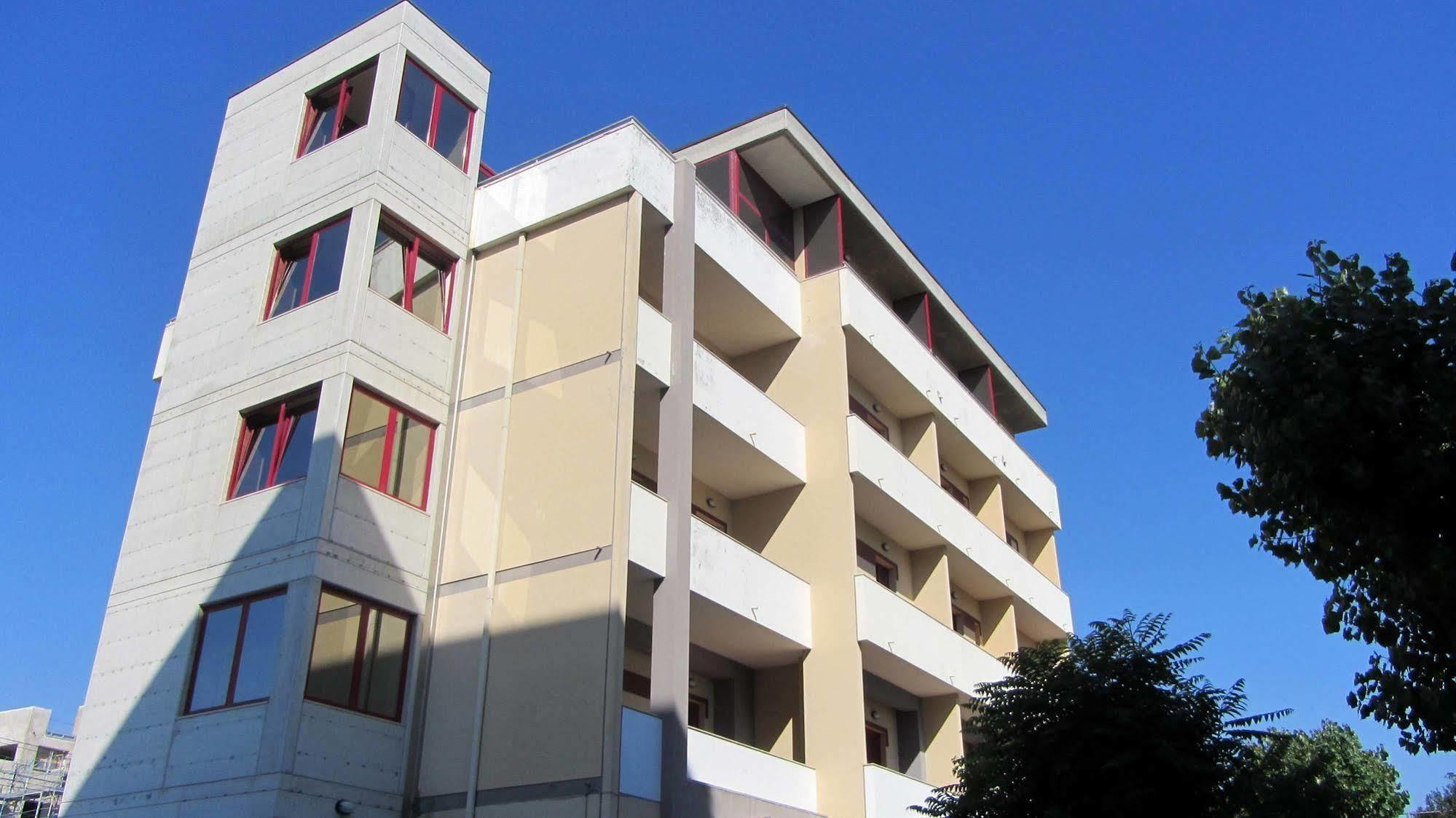 Hotel Fiorella Senigallia Luaran gambar